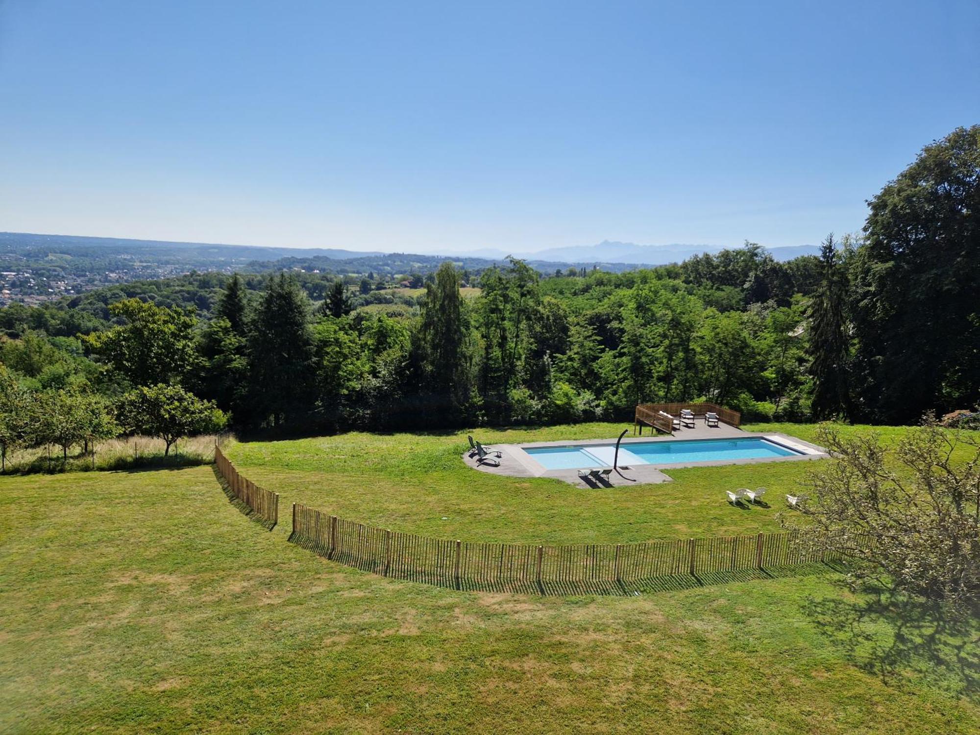 Domaine Mont-Riant A Jurancon Lägenhet Exteriör bild